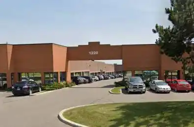 1228 Gorham Street Unit# 4 Newmarket Ontario L3Y 8Z1