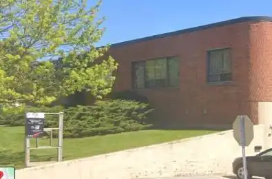 155 Edward Street Unit# 1 Aurora Ontario L4G 1W3