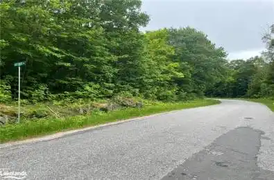 23 AHMIC LAKE Road Magnetawan Ontario P0A 1A0