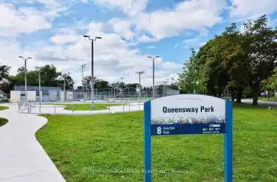 7 Smith Crescent Unit# 323 Toronto W07 Ontario M8Z 0G3