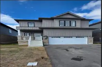 34 Hillcroft Way Kawartha Lakes Ontario K0M 1A0