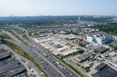 25 Clayson Road Toronto W05 Ontario M9M 2G6