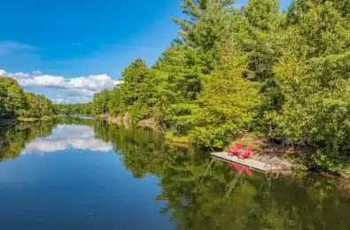 1005 Laidlaw Avenue Gravenhurst Ontario L0K 2B0