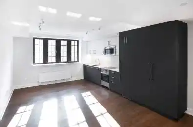 2 Clarendon Avenue Unit# 109 Toronto C02 Ontario M4V 1H9