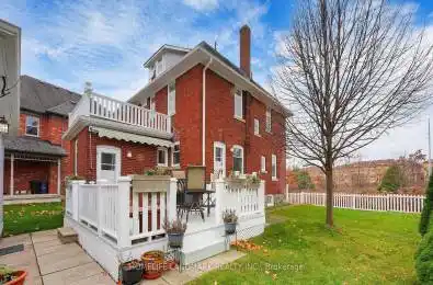 33 Artisan Trail Markham Ontario L6C 3C6