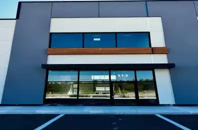 175 Melvin Robson Avenue Unit# 113 Aurora Ontario L4G 7C4