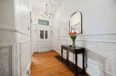 157 Lisgar Street Toronto C01 Ontario M6J 3G4