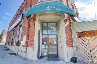 419 Rogers Road Toronto W03 Ontario M6M 4Z8