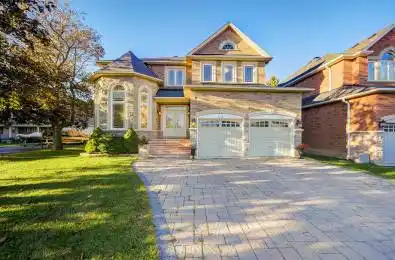 212 19th Avenue Richmond Hill Ontario L4E 3P6