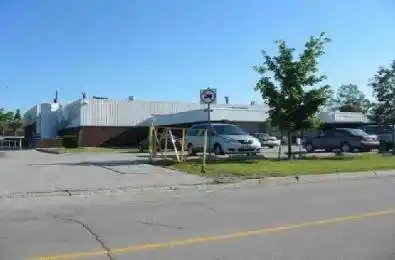 38 Metropolitan Road Unit# 7 Toronto E04 Ontario M1R 2T6