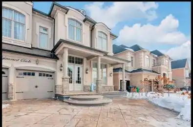 4 Agincourt Circle Brampton Ontario L6X 2M4