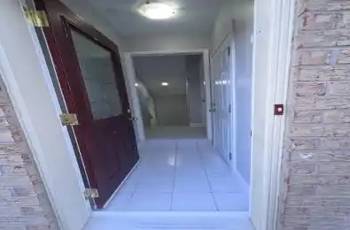 7 Gervais Drive Brampton Ontario L6Y 2V3