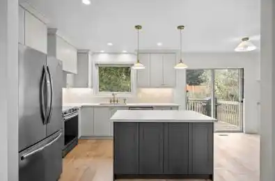 31 Inglewood Place Whitby Ontario L1N 8Z9