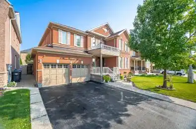 7 Prince Edward Boulevard Brampton Ontario L6P 2E1