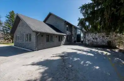 381-387 Mapleview Drive Barrie Ontario L4N 9G4