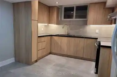 920 Stonehaven Avenue Newmarket Ontario L3X 1K7