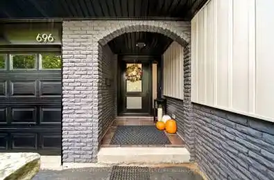 696 Francis Road Burlington Ontario L7T 3X7