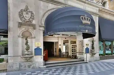 22 Leader Lane Unit# 527 Toronto C08 Ontario M5E 1S5