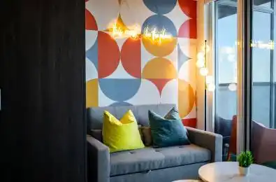 370 Martha Street Unit# 1406 Burlington Ontario L7R 0G9