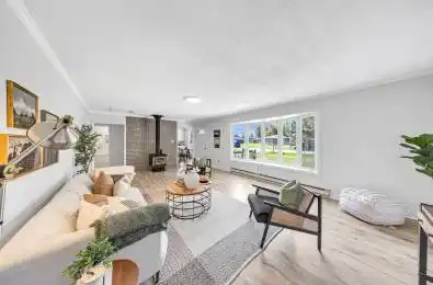 9 Centre Road Georgina Ontario L0E 1N0