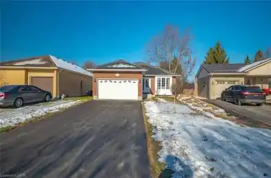 49 Alexander Drive Aylmer Ontario N5H 3G4
