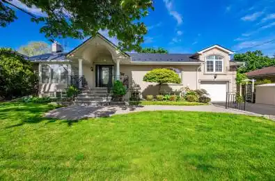 11 Knollside Drive Richmond Hill Ontario L4C 4W7