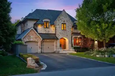 19 Graystone Gardens Toronto W08 Ontario M8Z 3C2