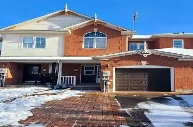 99 Snedden Avenue Aurora Ontario L4G 7K9