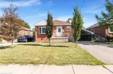 33 Alderney Avenue Hamilton Ontario L9A 2A6