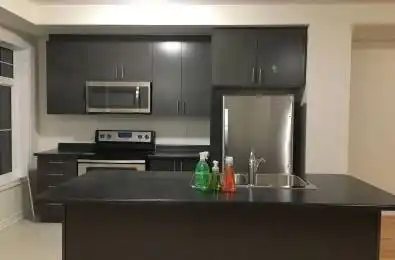 126 Alvin Pegg Drive East Gwillimbury Ontario L9N 0R7