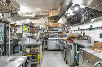 84 King Street Oshawa Ontario L1H 1A6