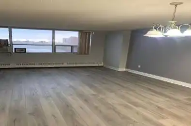 25 Sunrise Avenue Unit# 812 Toronto C13 Ontario M4A 2S2