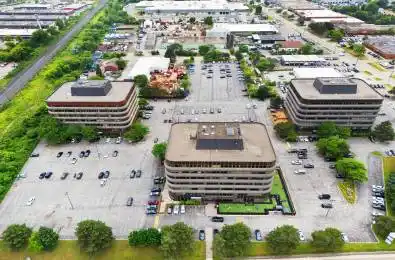 710 Dorval Drive Unit# 600-33 Oakville Ontario L6K 3V7