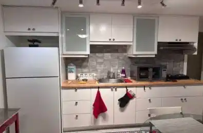 72 Dusay Place Unit# 21 Toronto E05 Ontario M1W 2N2