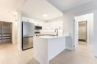 40 Old Mill Road Unit# 806 Oakville Ontario L6J 7W3