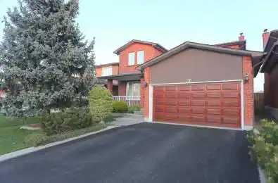 886 Wetherby Lane Mississauga Ontario L4W 4S8