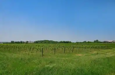 497 Line 5 Road Niagara-on-the-Lake Ontario L0S 1T0