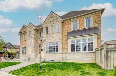 55 Major Crescent Aurora Ontario L4G 0X5