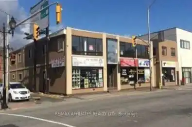 23 MONTREAL Road Vanier and Kingsview Park Ontario K1L 6E8