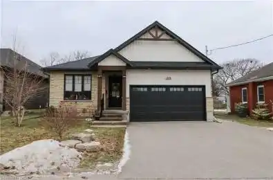 87A Abigail Avenue Brantford Ontario N3R 4S4