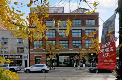 533 College Street Unit# 200 Toronto C01 Ontario M6G 1A8