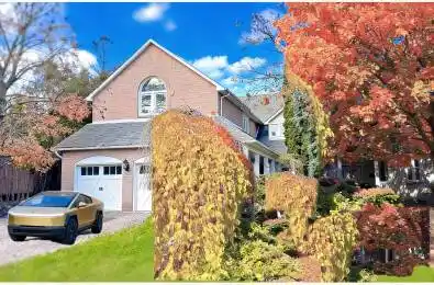 62 Longwater Chase Markham Ontario L3R 4A8