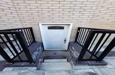 50 Grandlea Crescent Markham Ontario L3S 4A2