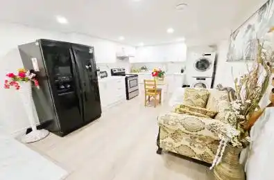 28 Castle Harbour Lane Markham Ontario L3T 3A2