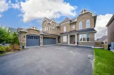 8 Mitchell Crescent Mono Ontario L9W 6W6