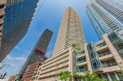 2221 Yonge Street Unit# 5704 Toronto C10 Ontario M4S 2B4
