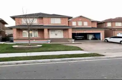 20 Egypt Drive Brampton Ontario L6R 2P8