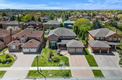 42 Columbus Avenue Vaughan Ontario L4L 7G9