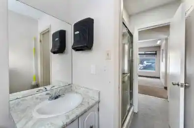 1641 Victoria Park Avenue Unit# 4 Toronto E04 Ontario M1R 1P8