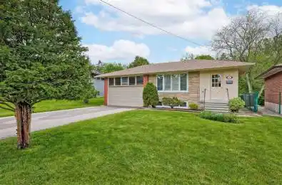 11 Alpaca Drive Unit# Upper Toronto E09 Ontario M1J 2Z8